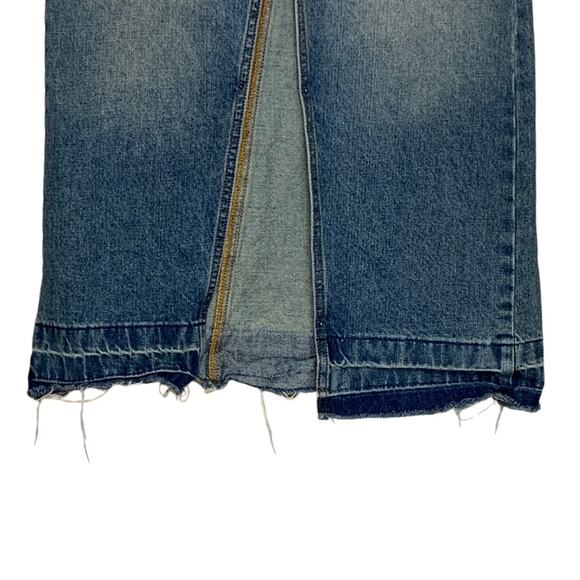 BDG Demin Skirt 5 Working Pocket Fly Zipper Closure Raw Hem Med Wash Size SX - Picture 4 of 14